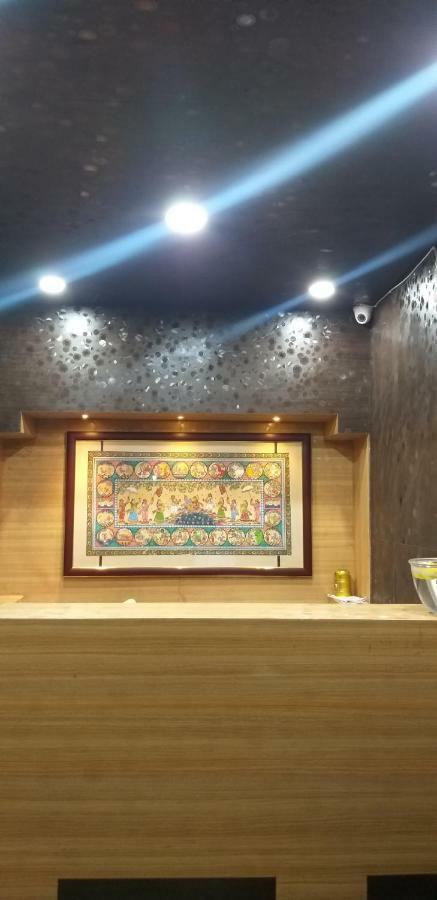 Hotel Gunjan Purî Extérieur photo